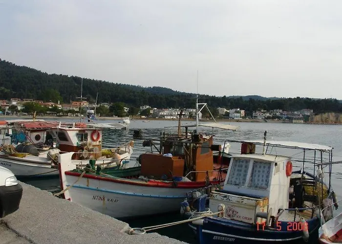 Pefki Studios * Pefki (Evia)