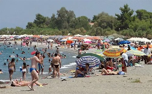 Pefki Studios * Pefki (Evia)