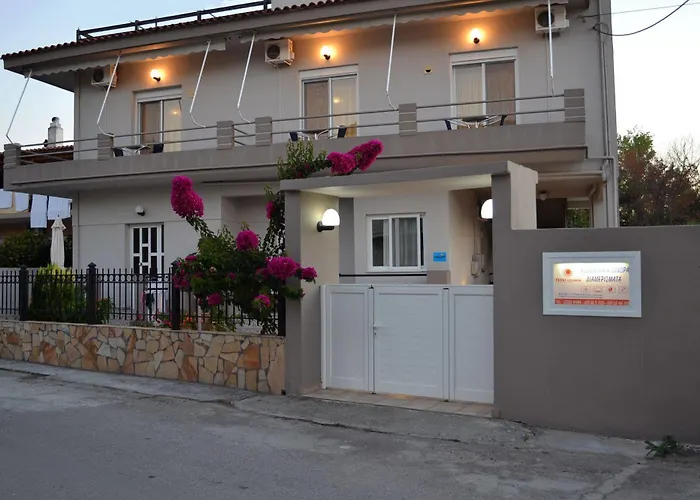 Pefki Studios * Pefki (Evia)