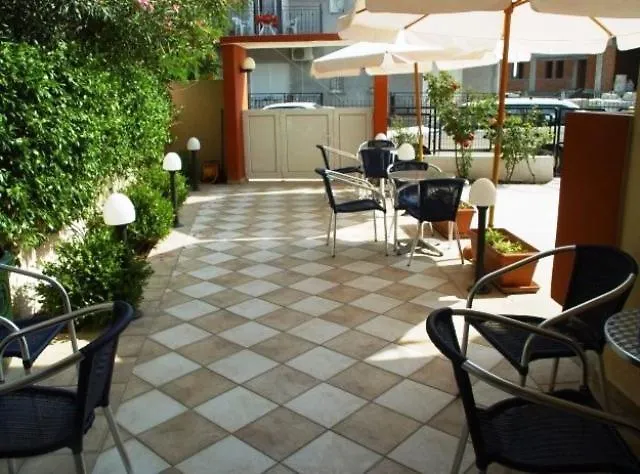 Pefki Studios Apartment *